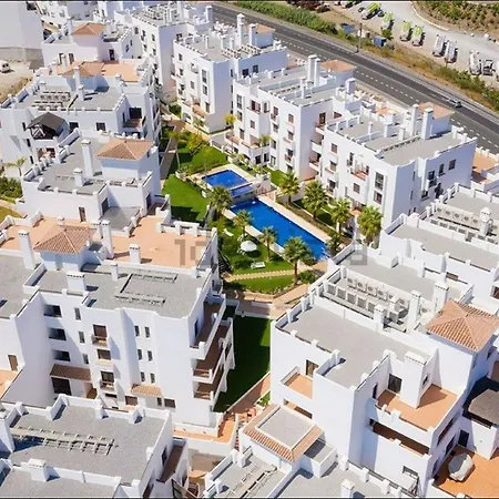 Apartmán En Cerca Del Mar - Con Piscina, Gimnasio Y Garaje